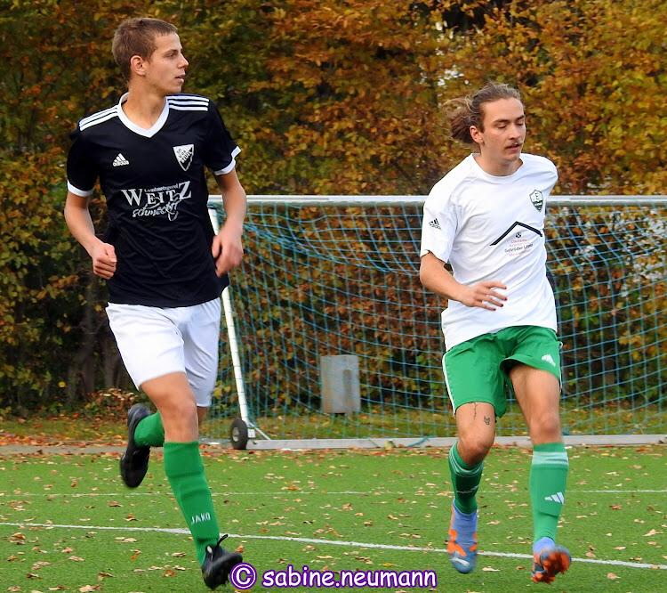 Beuels Zweite mit Derbyhattrick