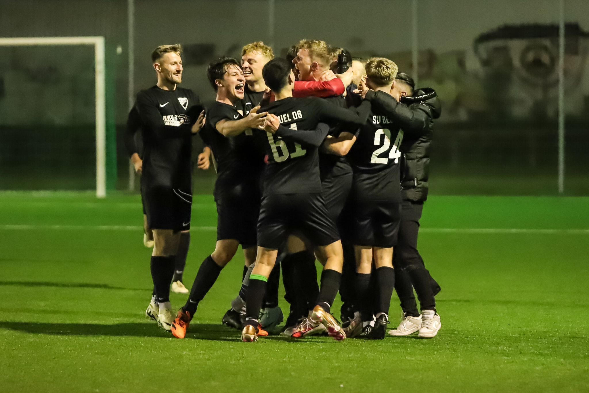 Erste erkämpft wichtigen Dreier